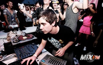 VA - Edges: A New French Electronic Generation (2009)