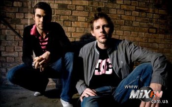 Groove Armada устроили аукцион