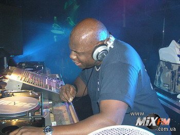 Carl Cox возрождает свой лейбл