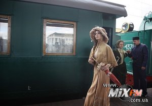 В Киеве на Центральный вокзал прибыл 140-летний поезд