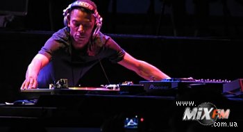 Jeff Mills: «Музыкальная индустрия умерла…»