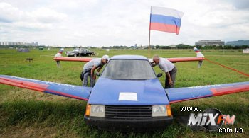 Таврия низкого полета: экс-пилот создал летающую машину